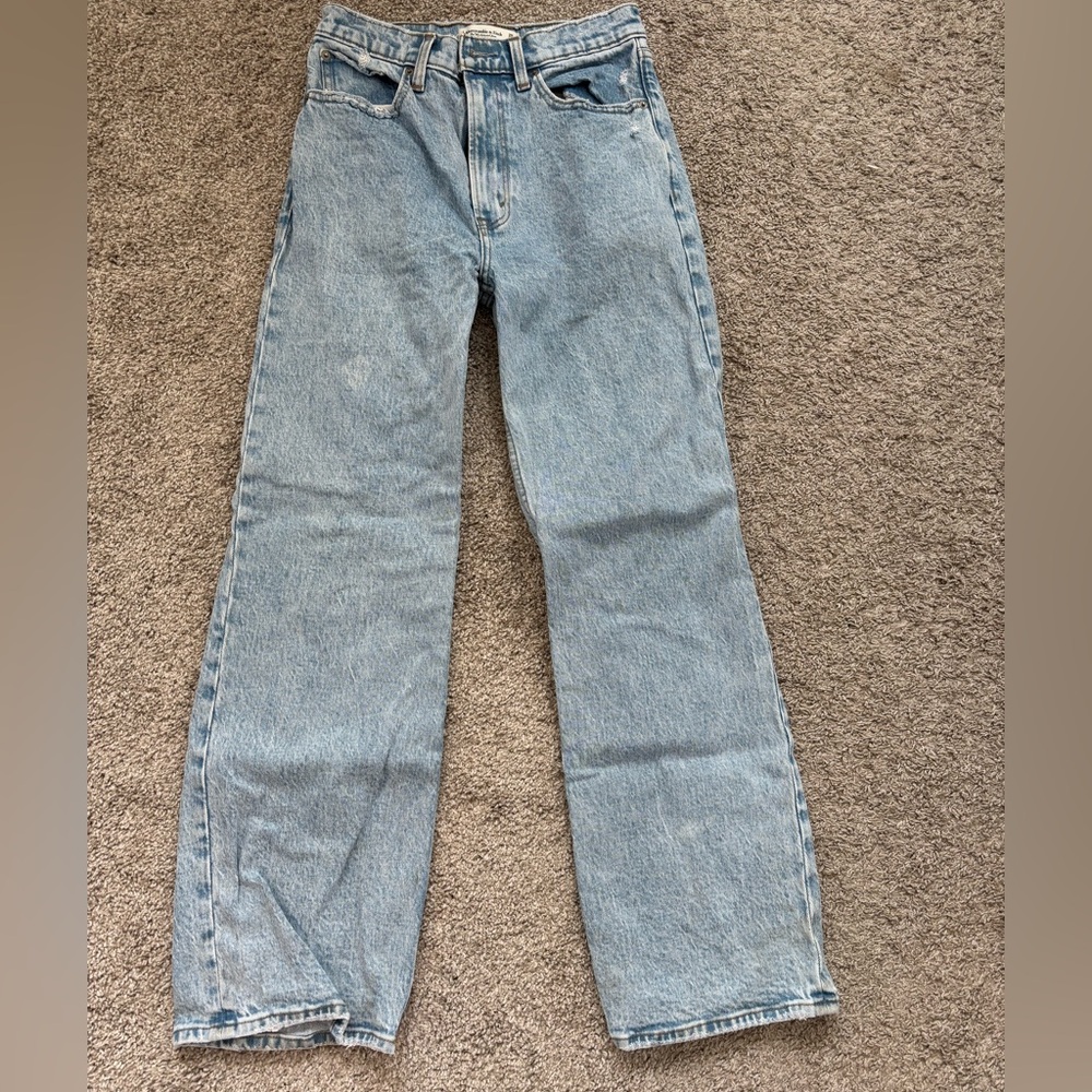 Abercrombie High Rise 90s Relaxed Jean